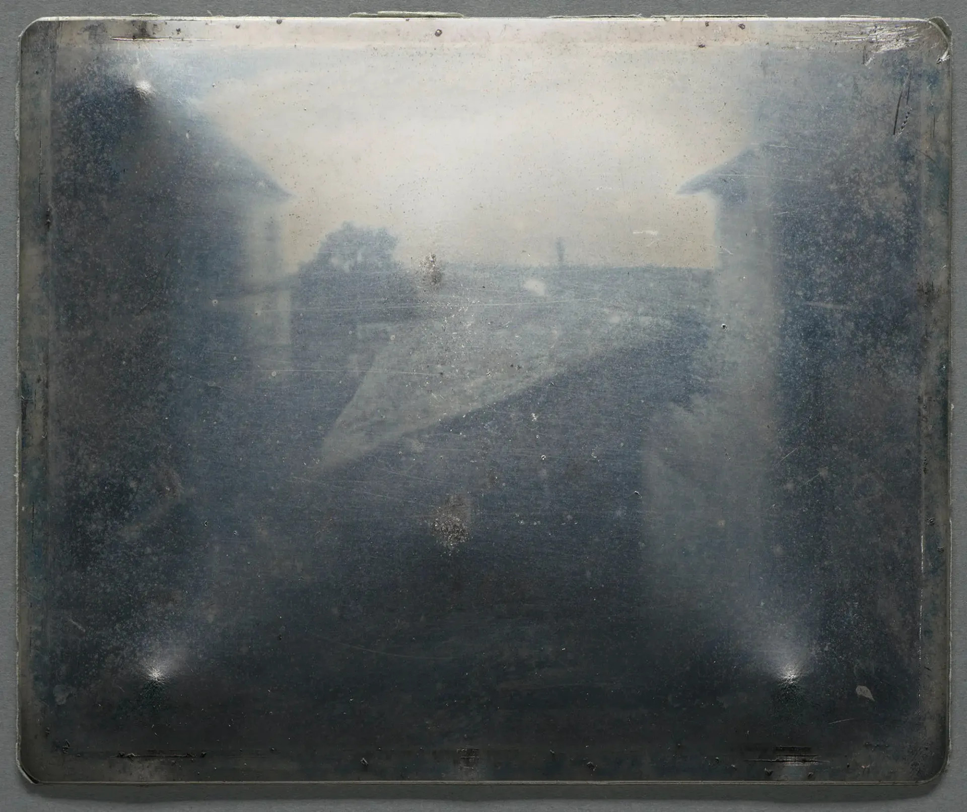 Pohled z okna v Le Gras — původní neupravený vzhled